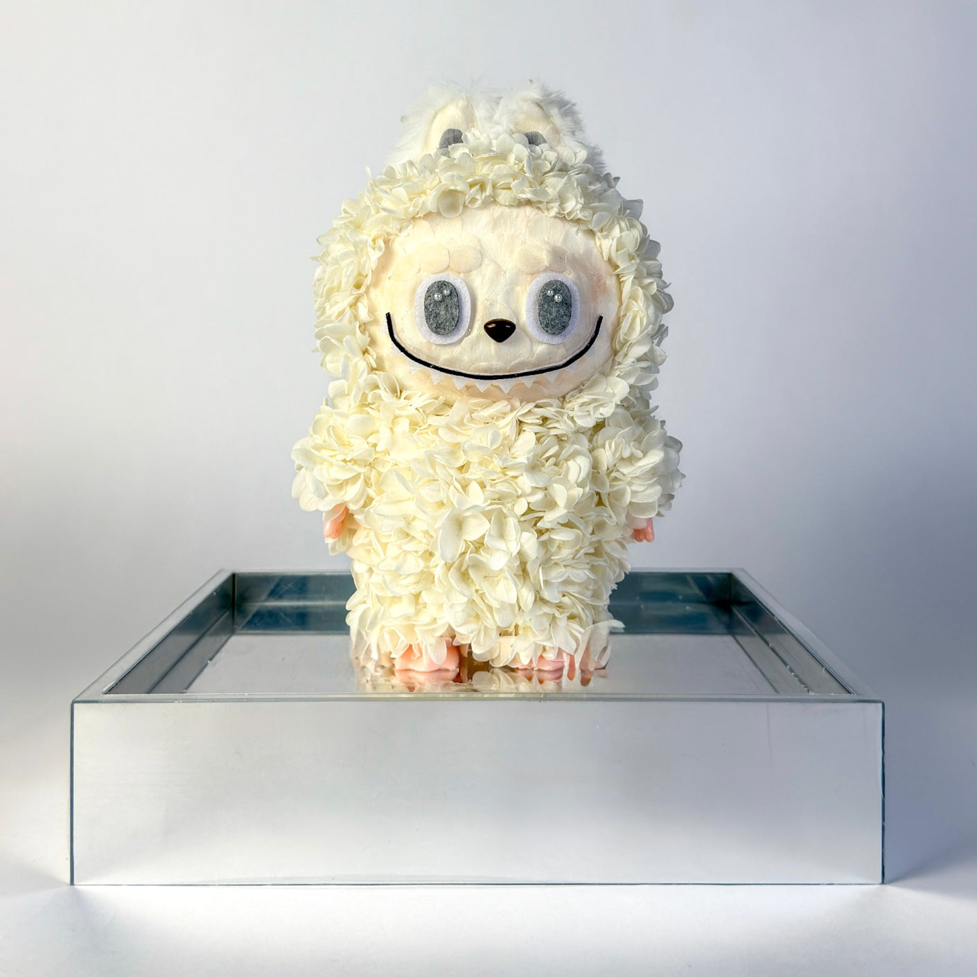 Flobubu – Preserved Hydrangea Flower Statue